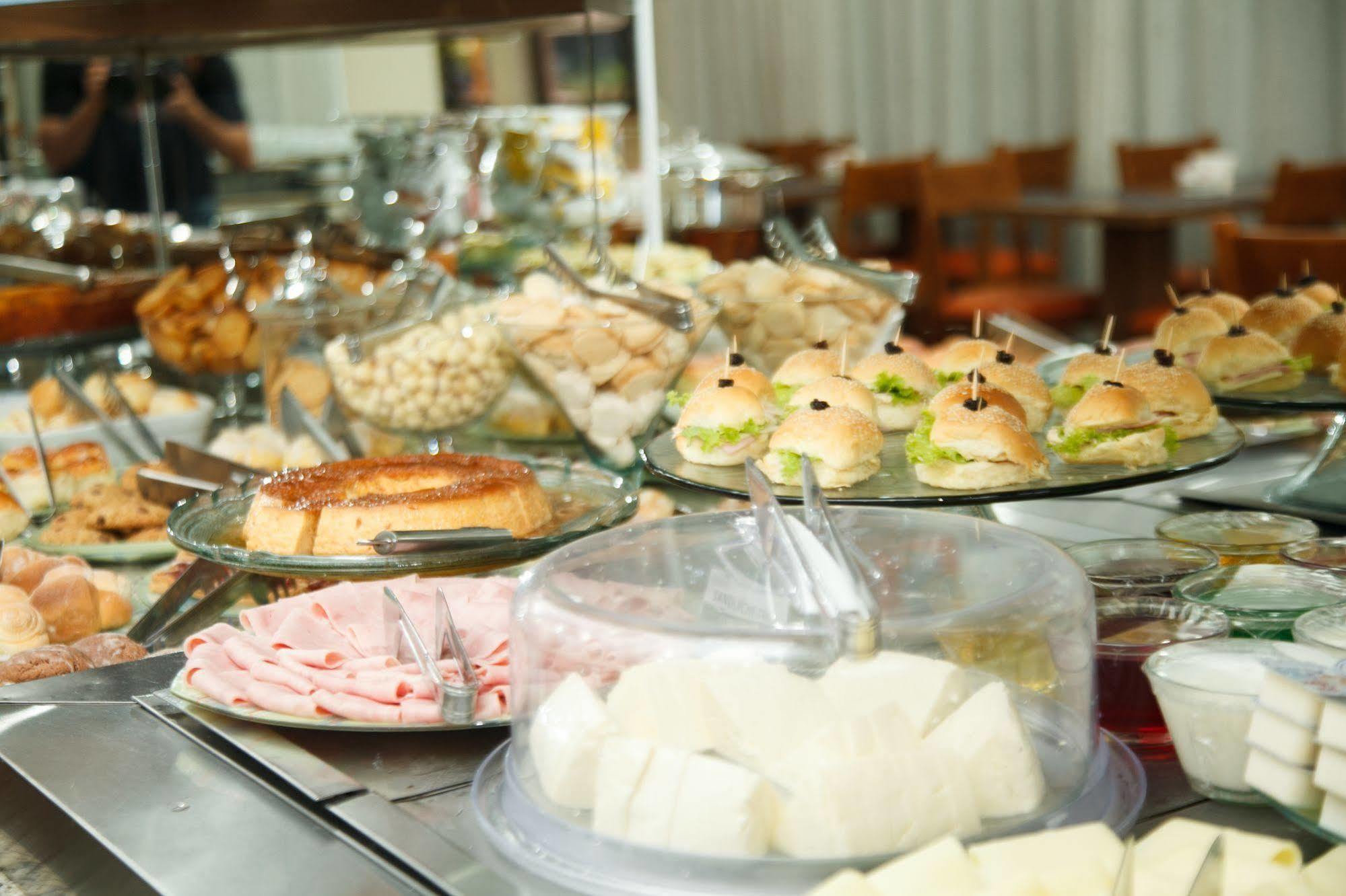 Villalba Hotel Uberlândia Esterno foto